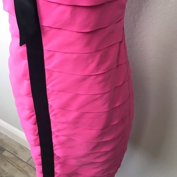 Betsey Johnson strapless pink dress with bow - Picture 3 of 8